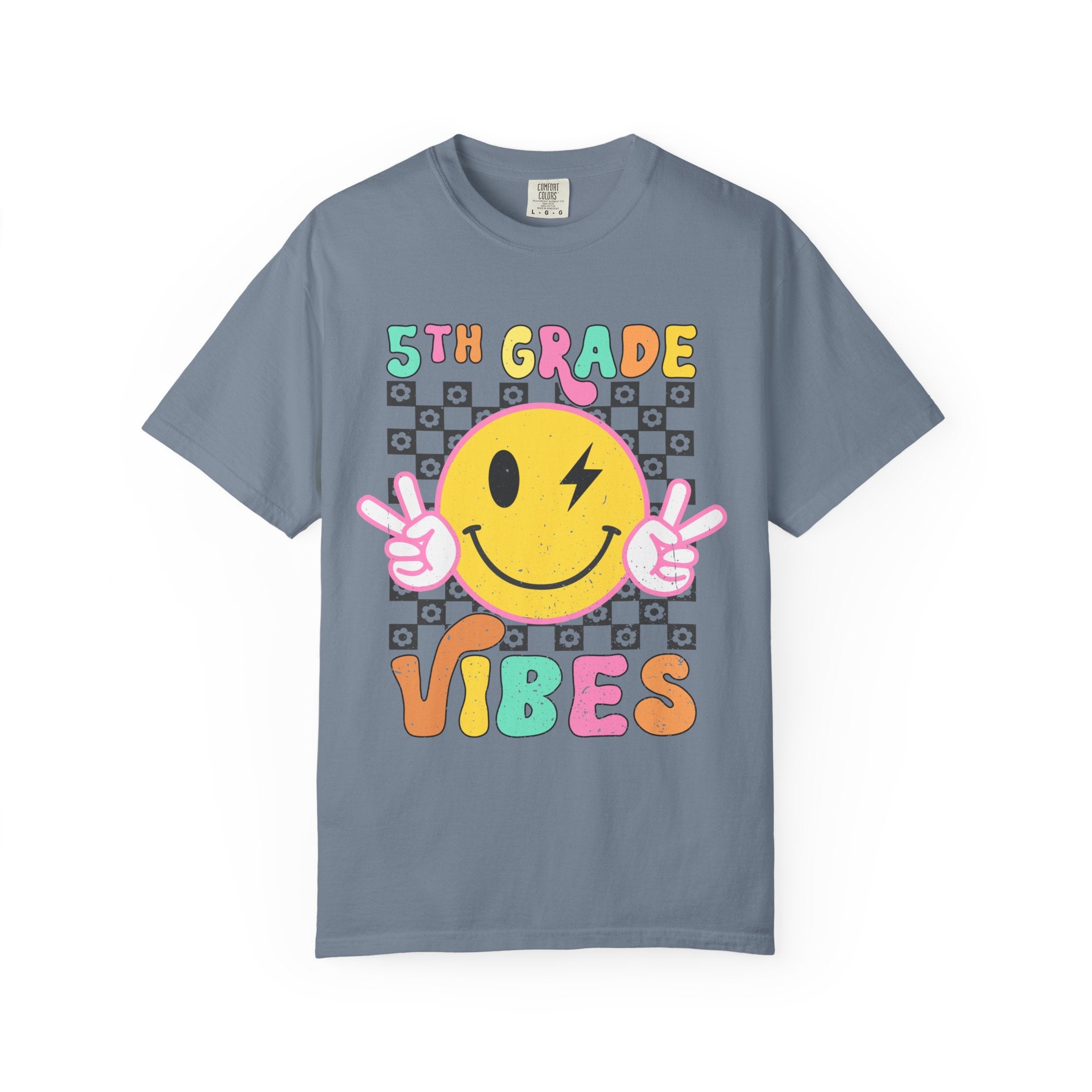 5th Grade Vibes T-Shirt — Retro Smiley Peace School Tee