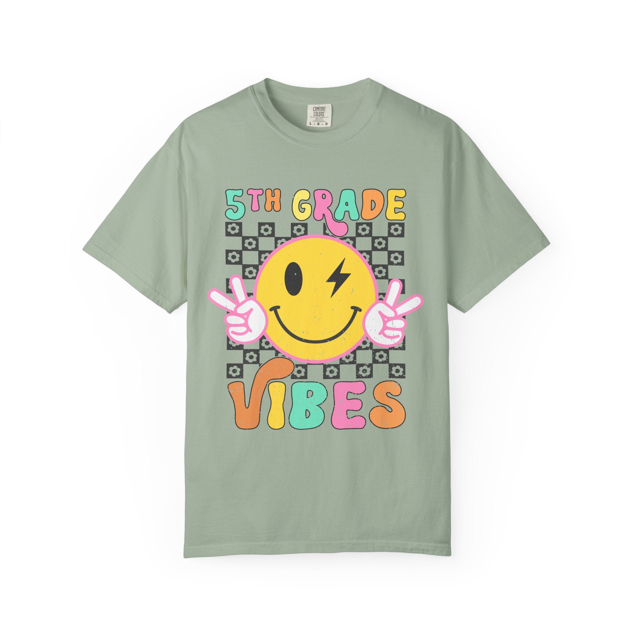 5th Grade Vibes T-Shirt — Retro Smiley Peace School Tee