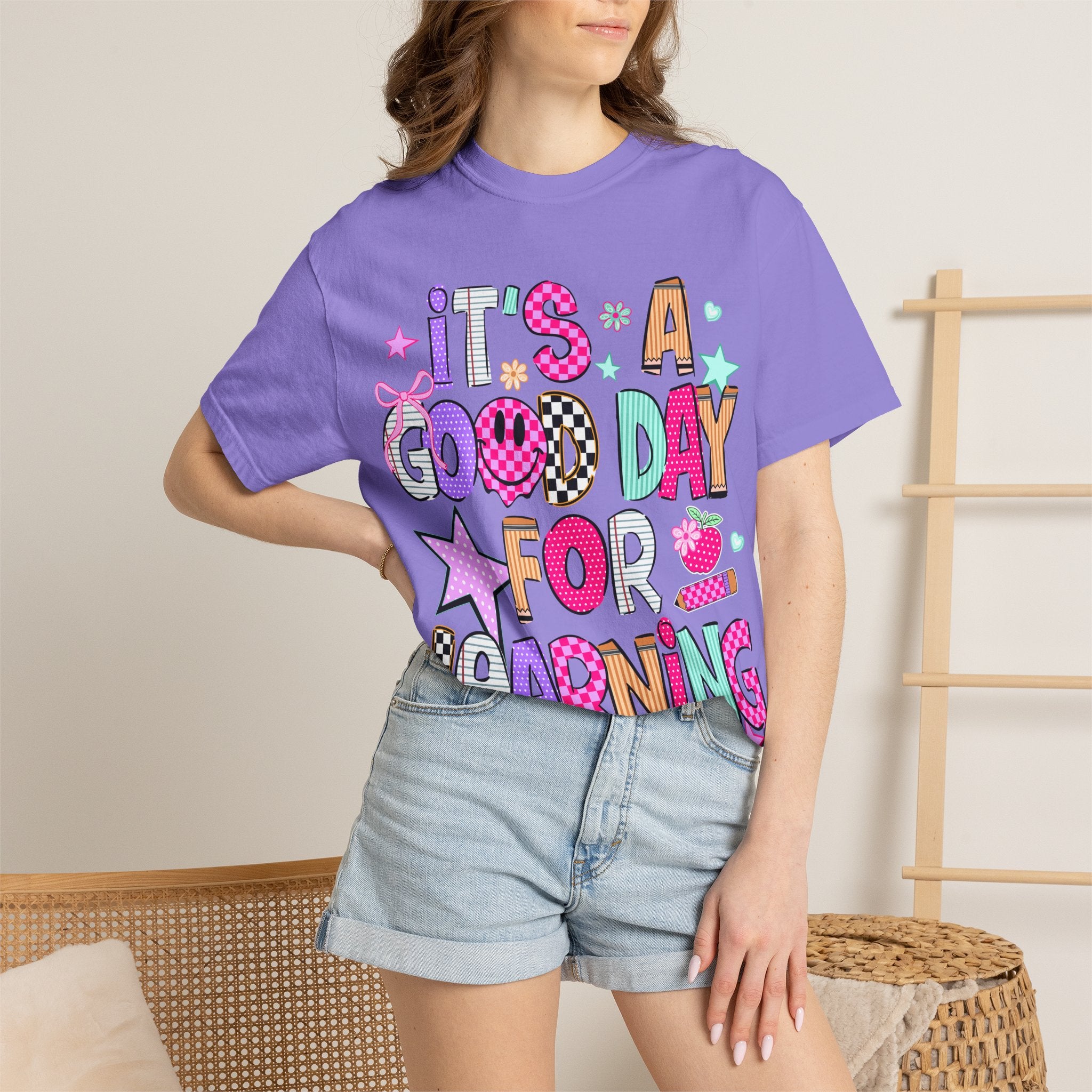 It's a Good Day for Learning T-Shirt — Cute Back-to-School Teacher & Student Tee
