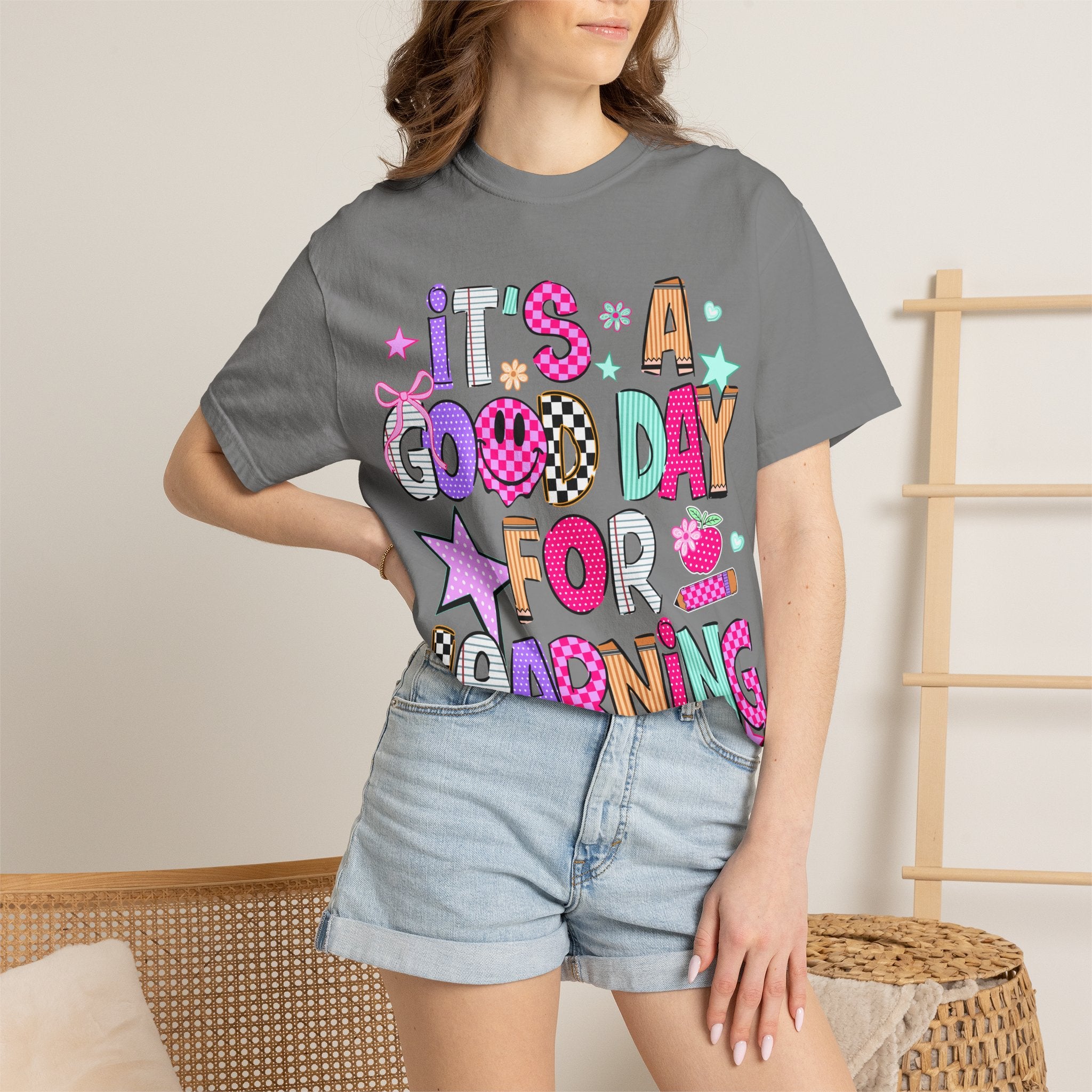 It's a Good Day for Learning T-Shirt — Cute Back-to-School Teacher & Student Tee
