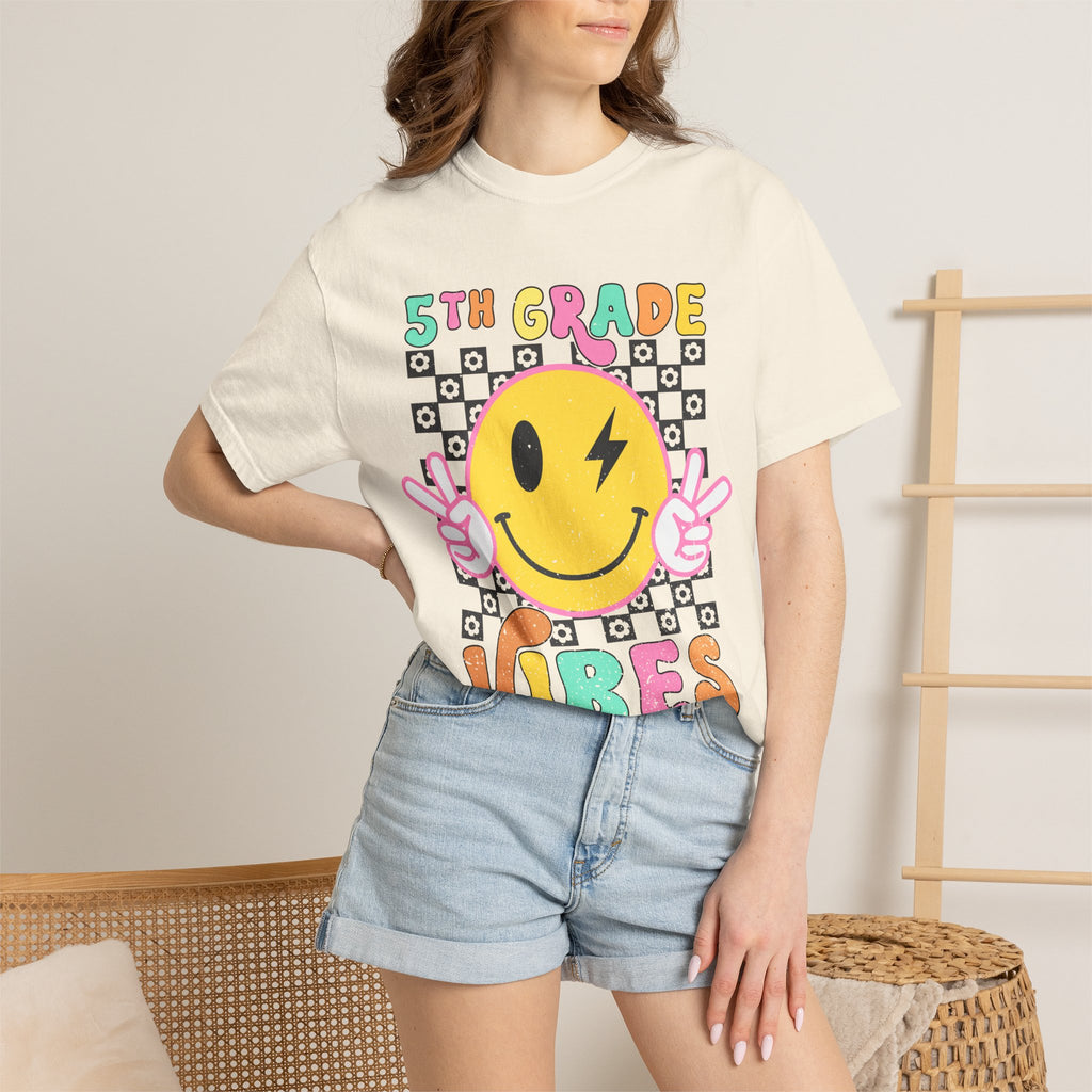 5th Grade Vibes T-Shirt — Retro Smiley Peace School Tee
